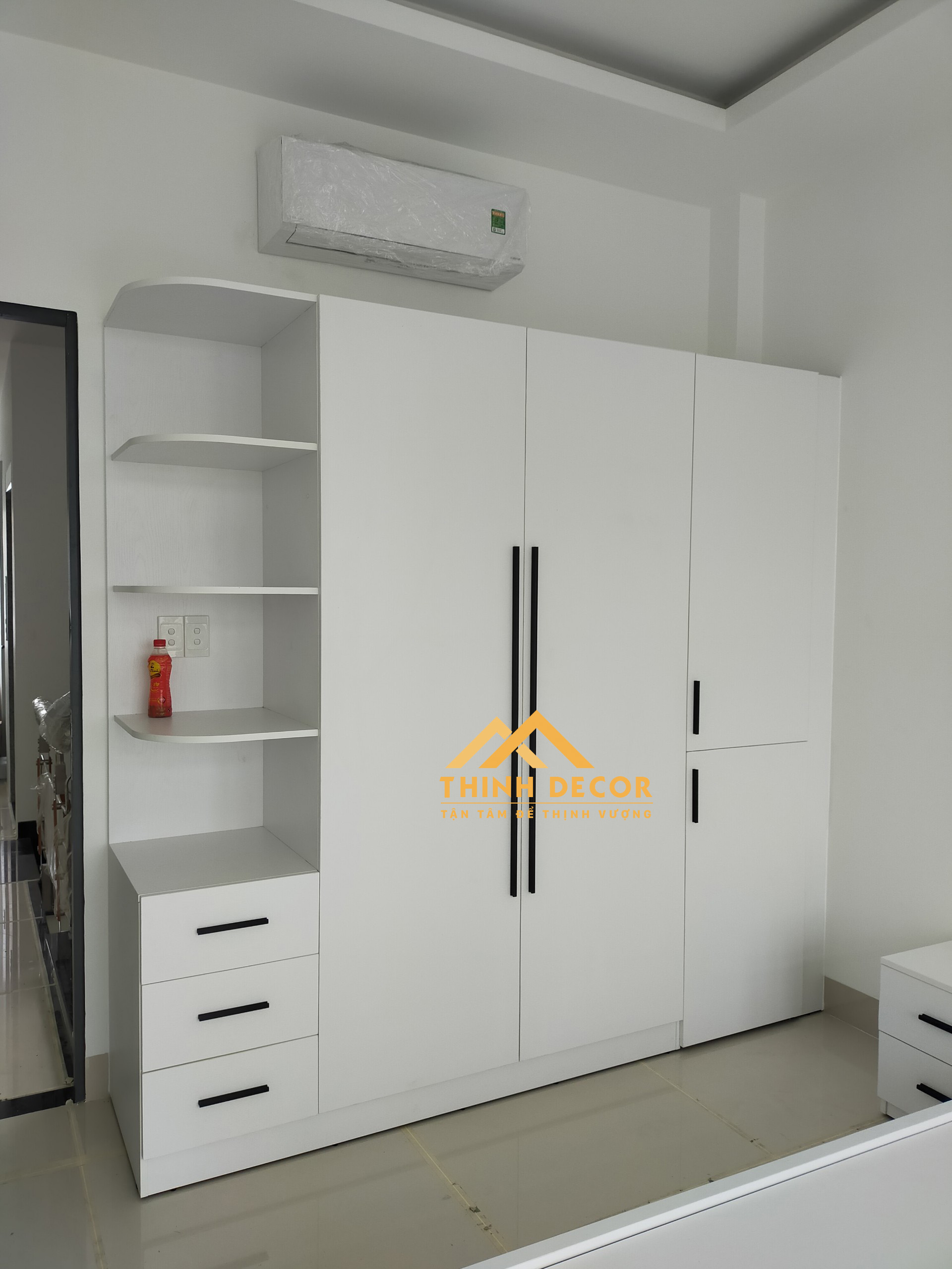 Tủ áo cánh mở Tủ áo cánh mở